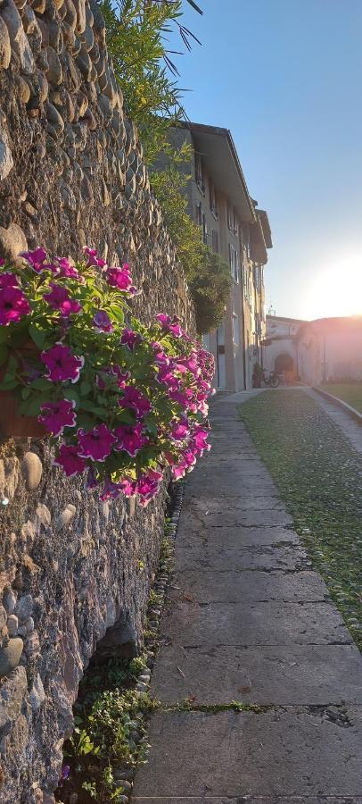 Antica Dimora Apartment San Felice del Benaco Luaran gambar